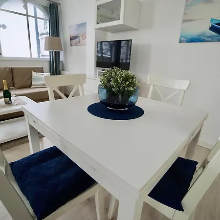 Moenchgut-15-apartment-15-bis-4-personen * Sellin (Rugen)